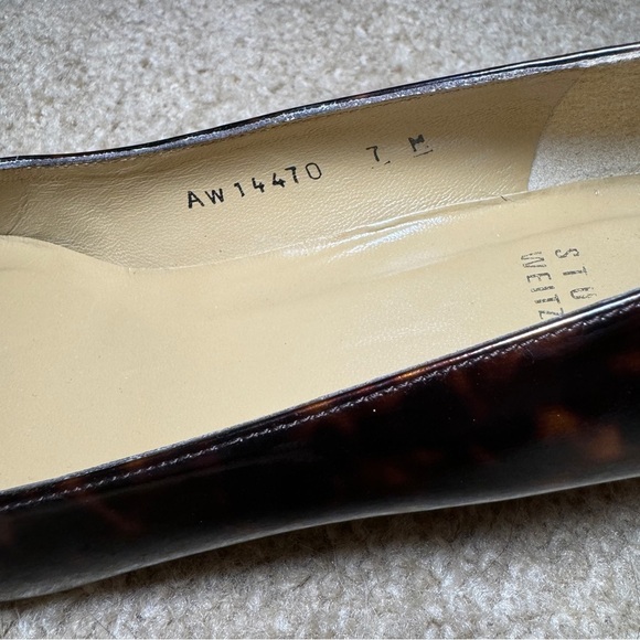 Stuart Weitzman Tortoise Peep Toe Kitten Heels - Picture 8 of 14